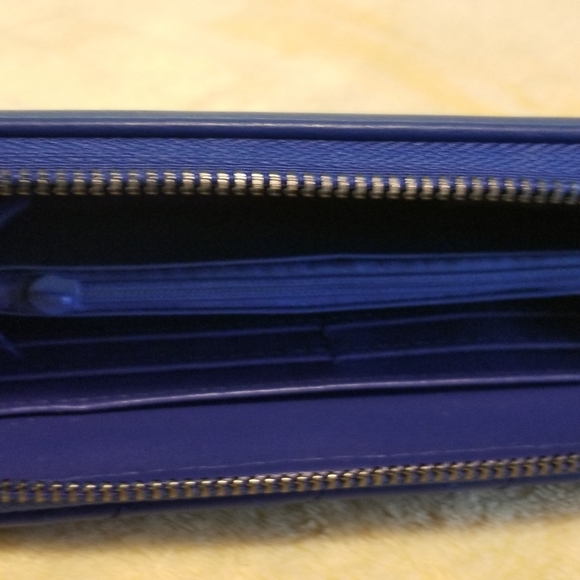 Blue Wallet - Picture 5 of 6